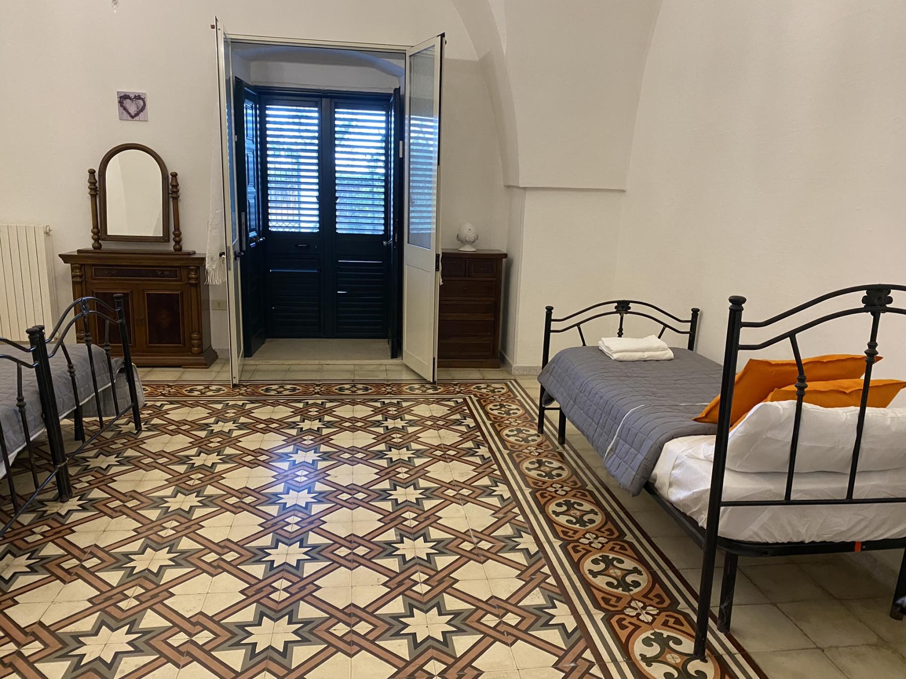 Il Cuore - Accommodates: 11 Beds: 5 Singles, 3 Kings