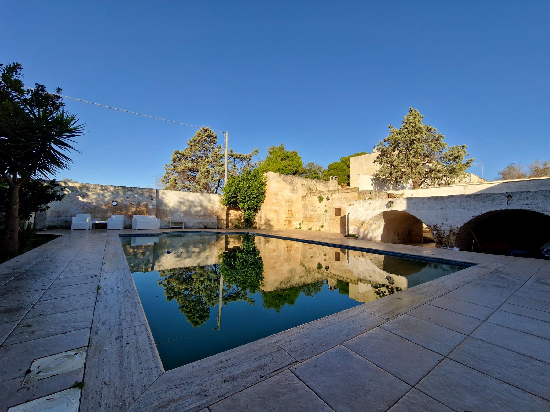 Masseria Terra di Marina - Accommodates: 19 Beds: 6 Singles, 6 Kings and a sofa bed (Entire Property)