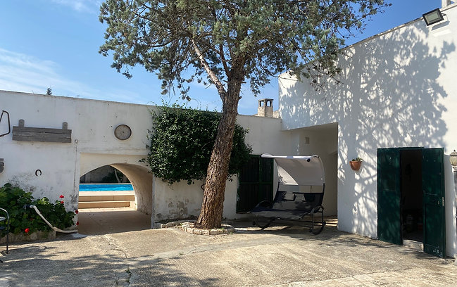 Masseria Terra di Marina - Posti letto: 19 Letti: 6 singoli, 6 matrimoniali (intera proprietà)