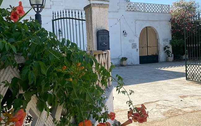 Masseria Terra di Marina - Posti letto: 19 Letti: 6 singoli, 6 matrimoniali (intera proprietà)