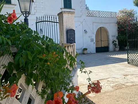 Tre appartamenti indipendenti con un totale di sette camere da letto